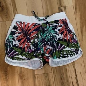 Columbia girls board shorts